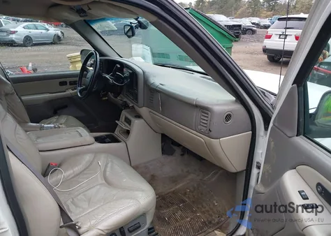 2002 GMC Yukon Xl 1500 Slt из США, поврежденный, VIN 3GKFK16Z72G235501